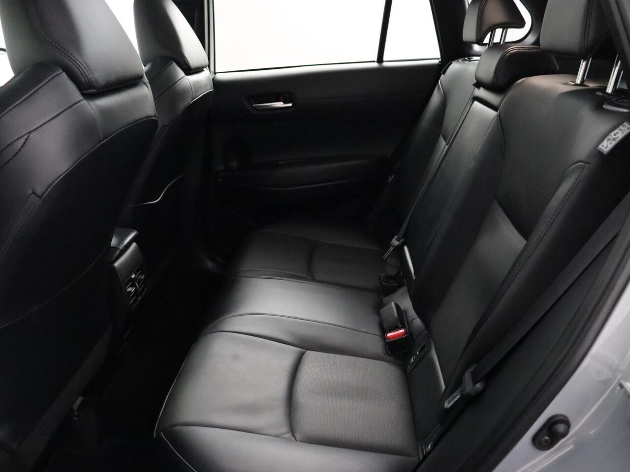 Toyota COROLLA Cross 2.0 High Power Hybrid JBL | ACC | Camera | Panoramadak!