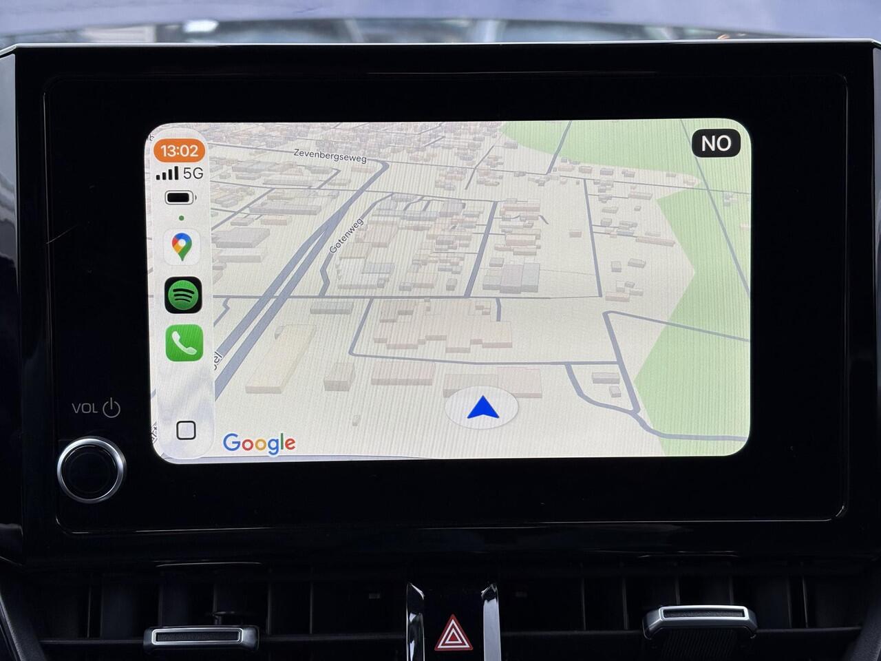 Toyota COROLLA Touring Sports 1.8 Hybrid GR-Sport **NAVIGATIE/ HEAD-UP DISLPAY/ STOEL EN STUURWIELVERWARMING**