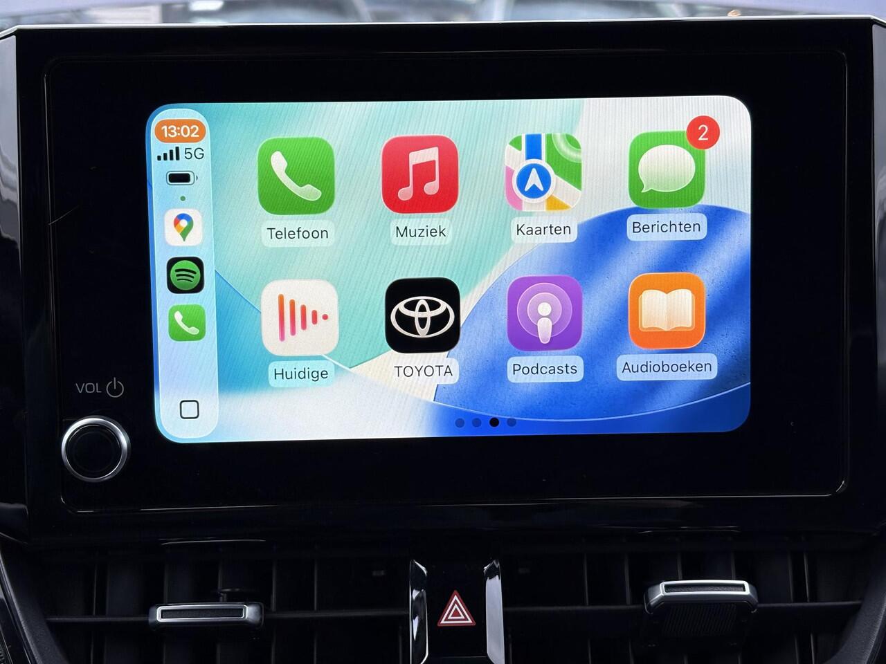 Toyota COROLLA Touring Sports 1.8 Hybrid GR-Sport **NAVIGATIE/ HEAD-UP DISLPAY/ STOEL EN STUURWIELVERWARMING**