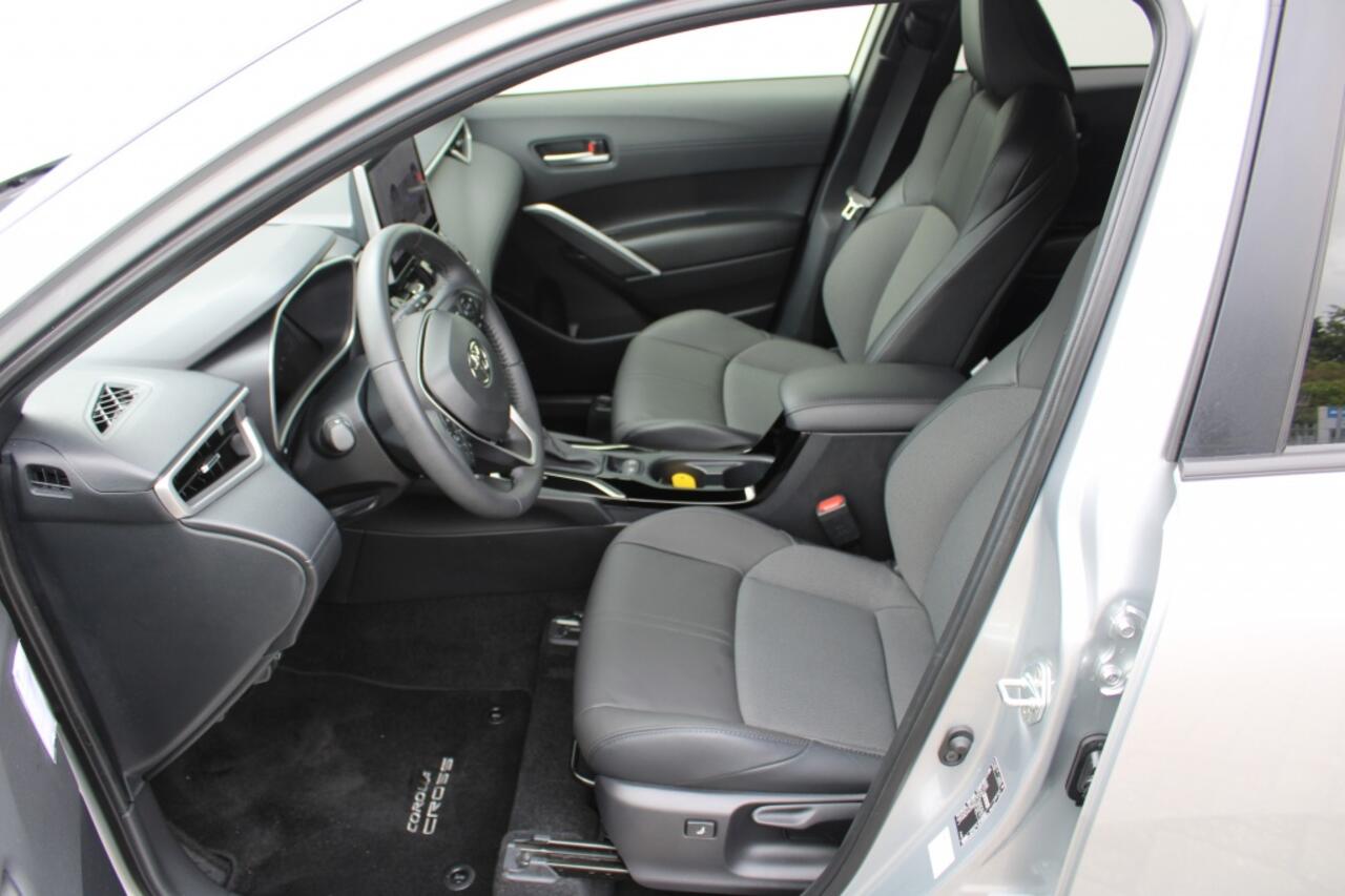 Toyota COROLLA Cross Hybrid 140 Style