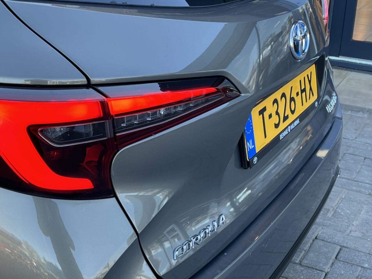 Toyota COROLLA Touring Sports Hybrid 140 Active | Carplay | All Seasons