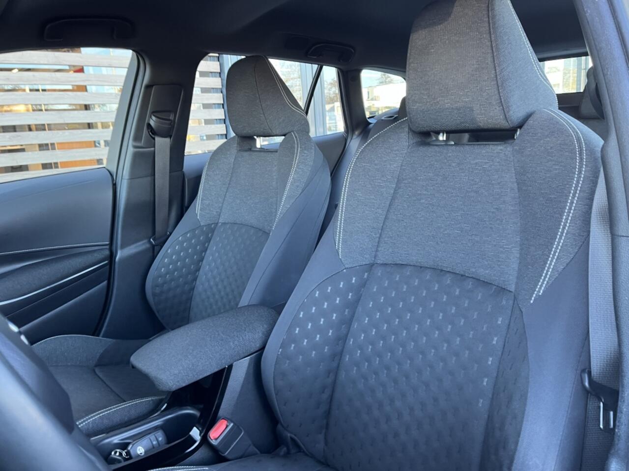 Toyota COROLLA Touring Sports Hybrid 140 Active | Carplay | All Seasons