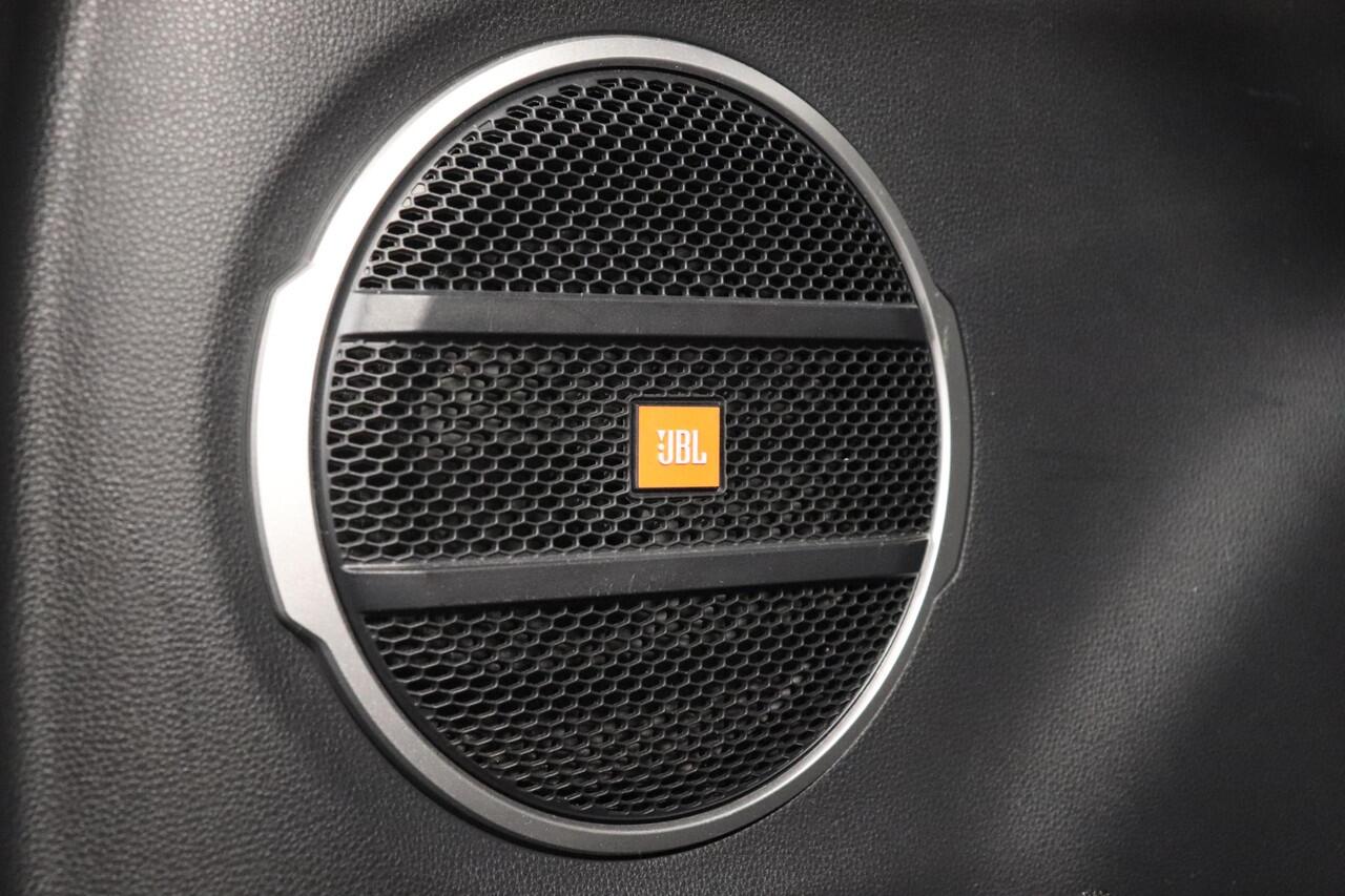 Toyota COROLLA Cross 2.0 High Power Hybrid Launch Edition, Navigatie, Cruise Control, Climate Control, BSM, JBL, Apple Carplay / Android Auto, Stuur en Stoelverwarming, Parkeersensoren