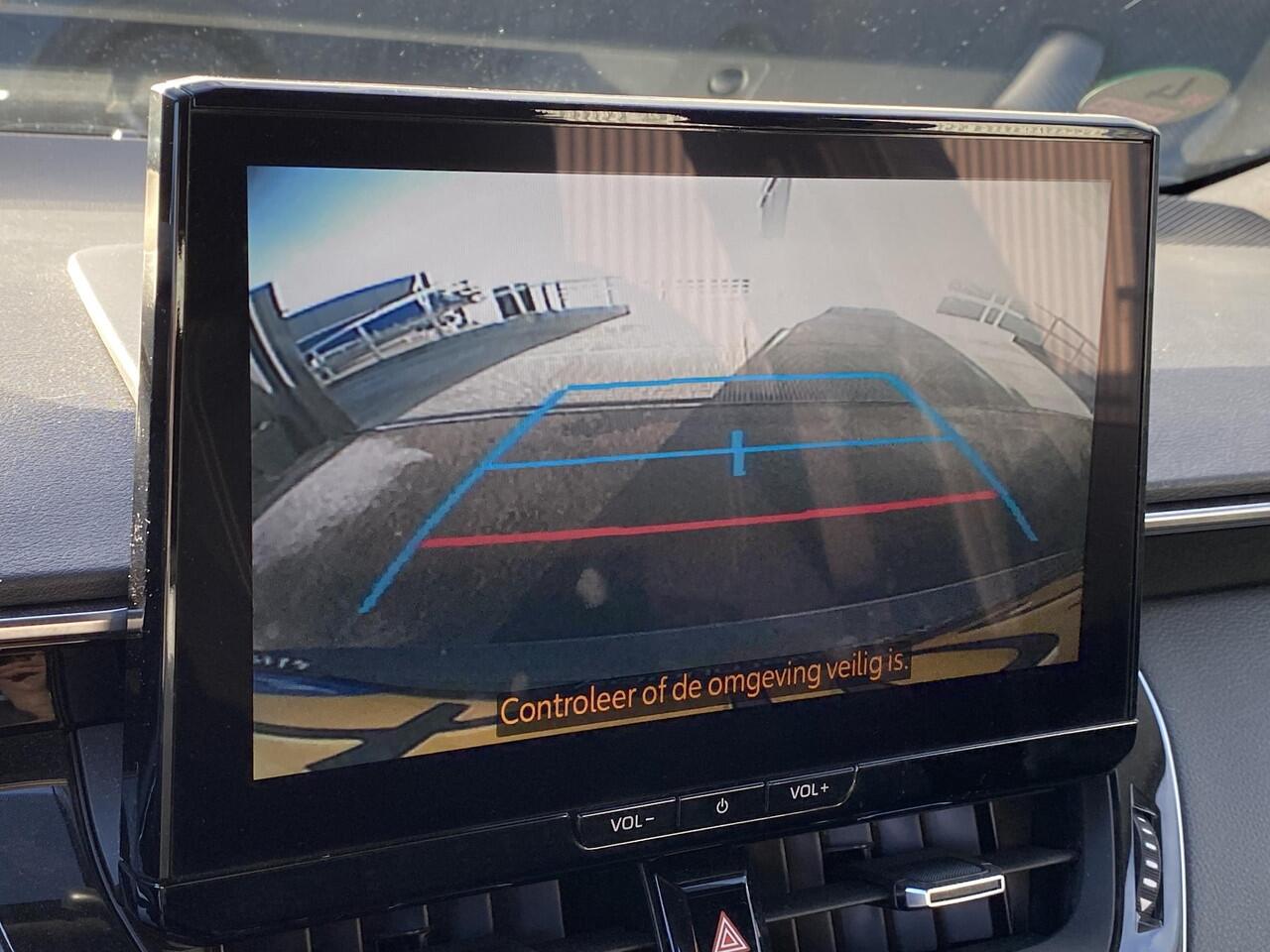 Toyota COROLLA Touring Sports Hybrid 140 Active NL-auto, boekjes compleet, navigatie, Apple CarPlay/Android Auto, achteruitrij camera, cruise control, keyless start