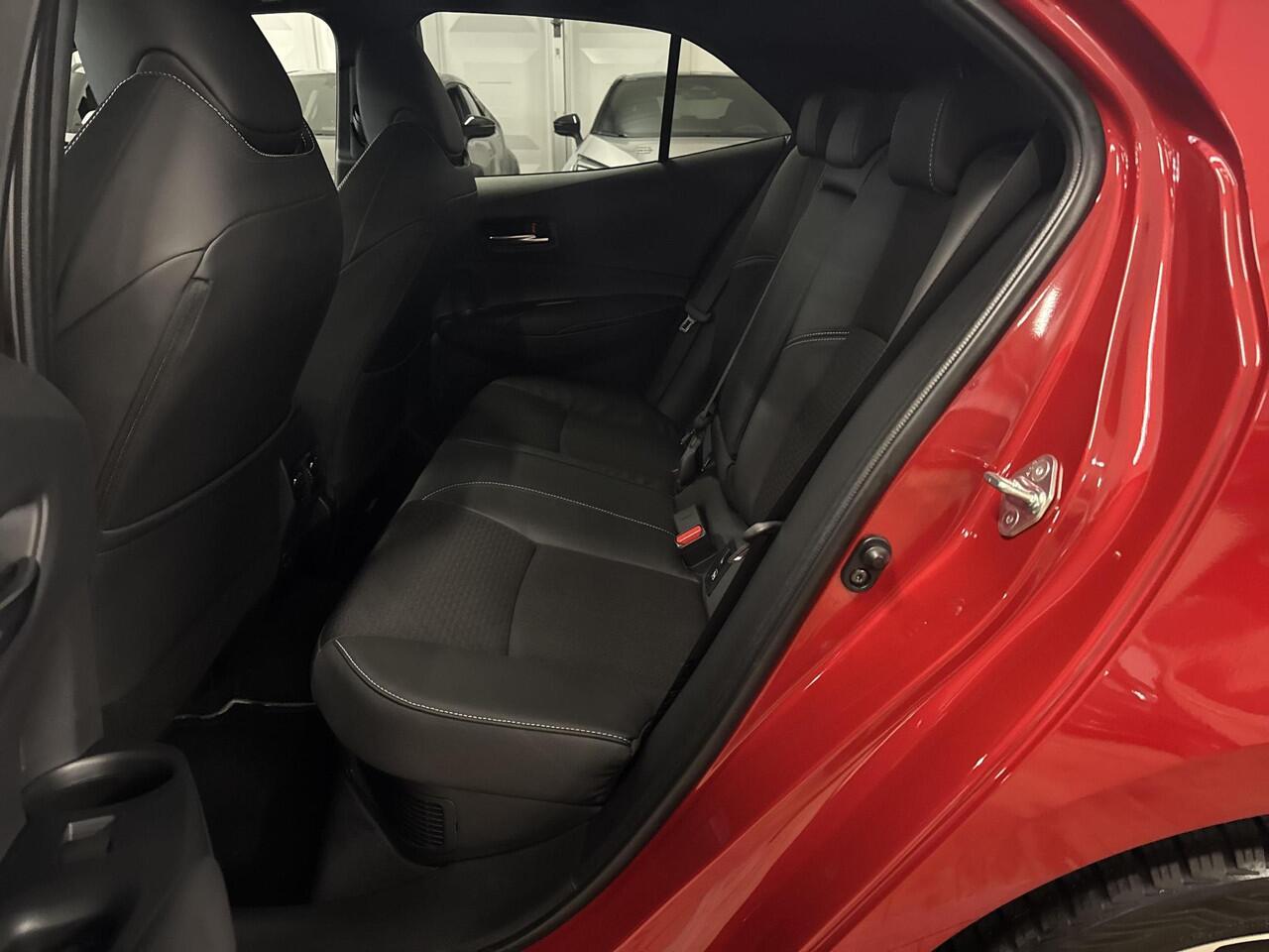 Toyota COROLLA Hybrid 140 Executive | 06-10141018 Voor meer informatie