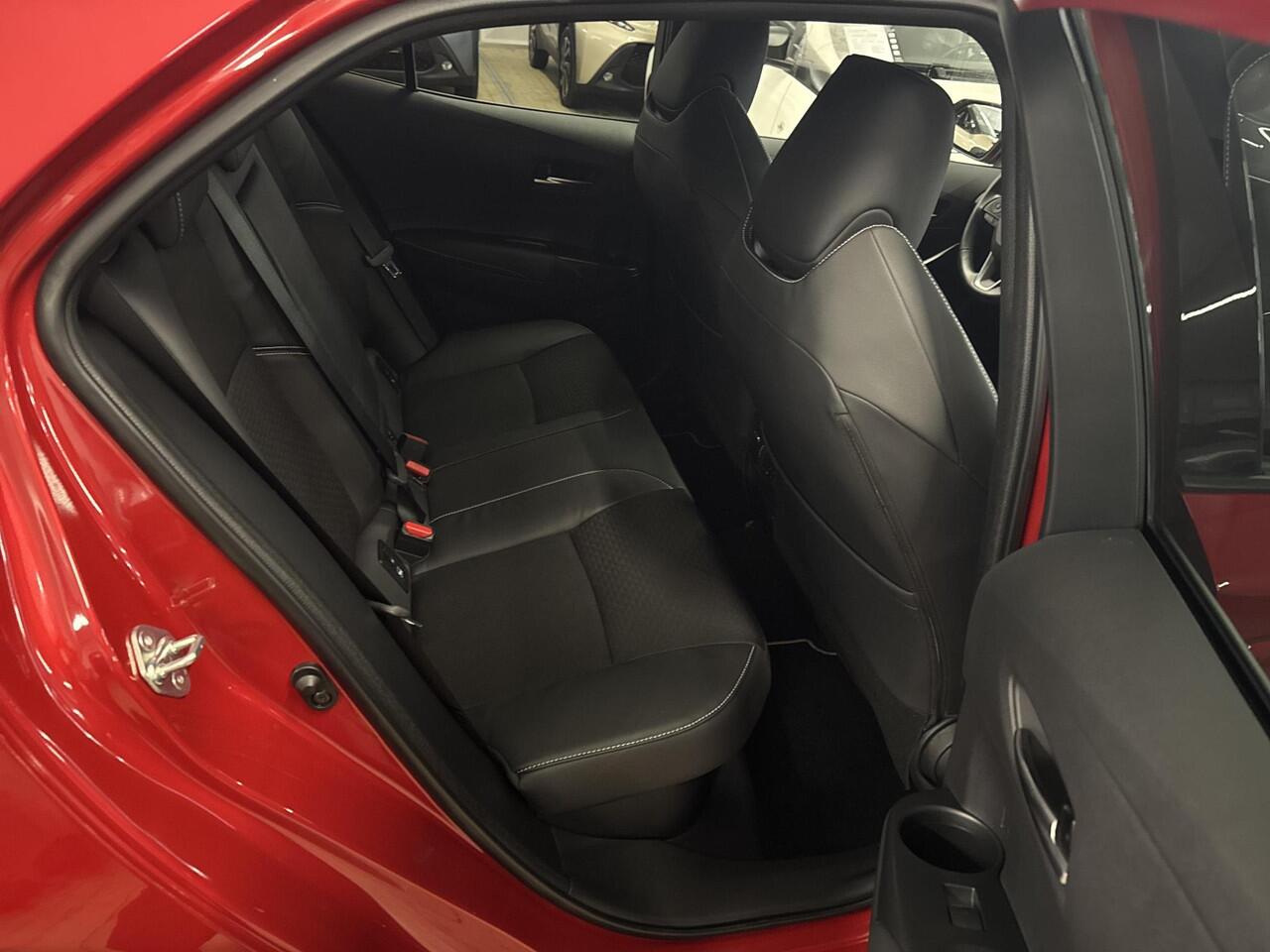 Toyota COROLLA Hybrid 140 Executive | 06-10141018 Voor meer informatie