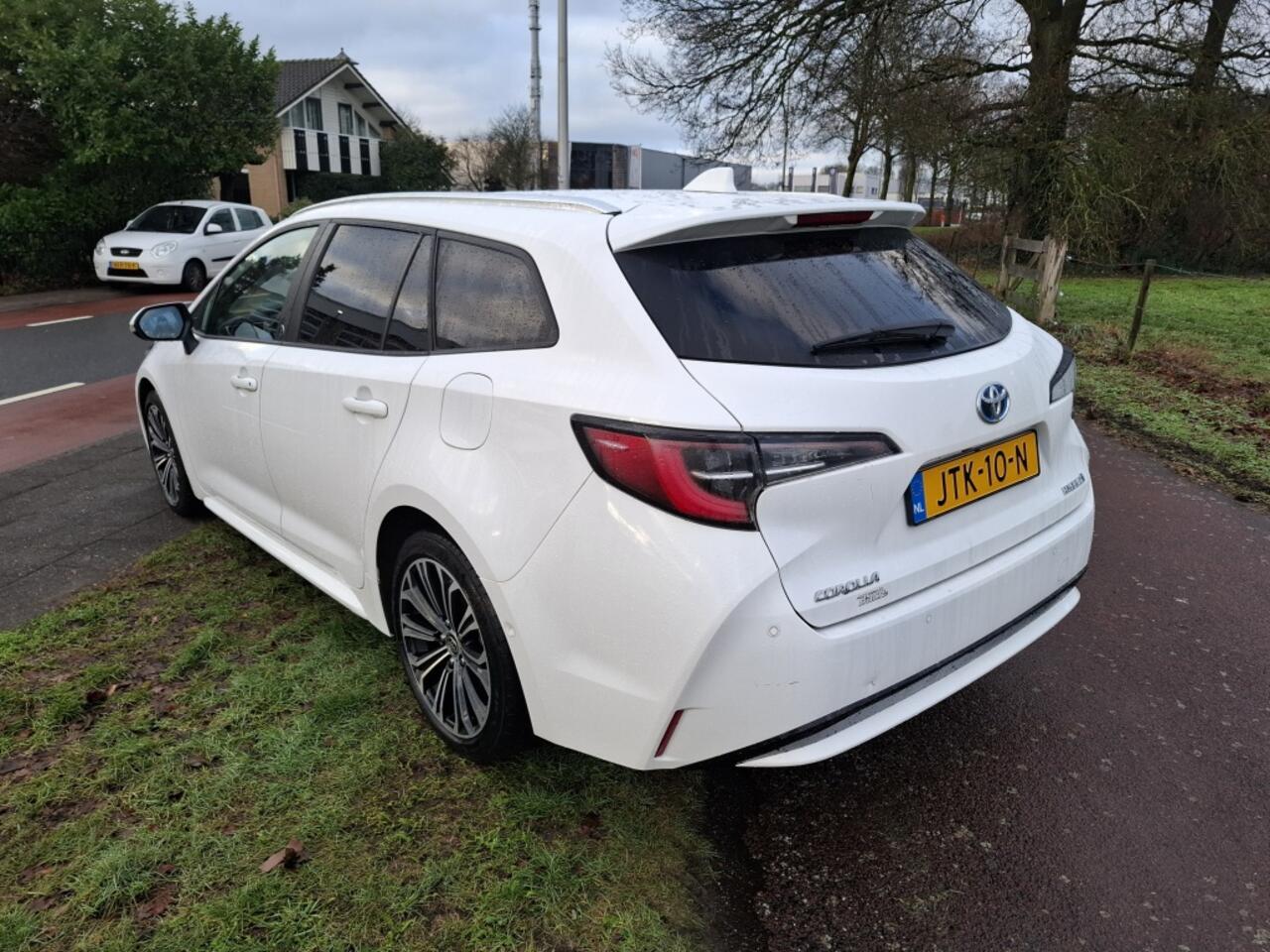 Toyota COROLLA Touring Sports 1.8 Hybrid Executive