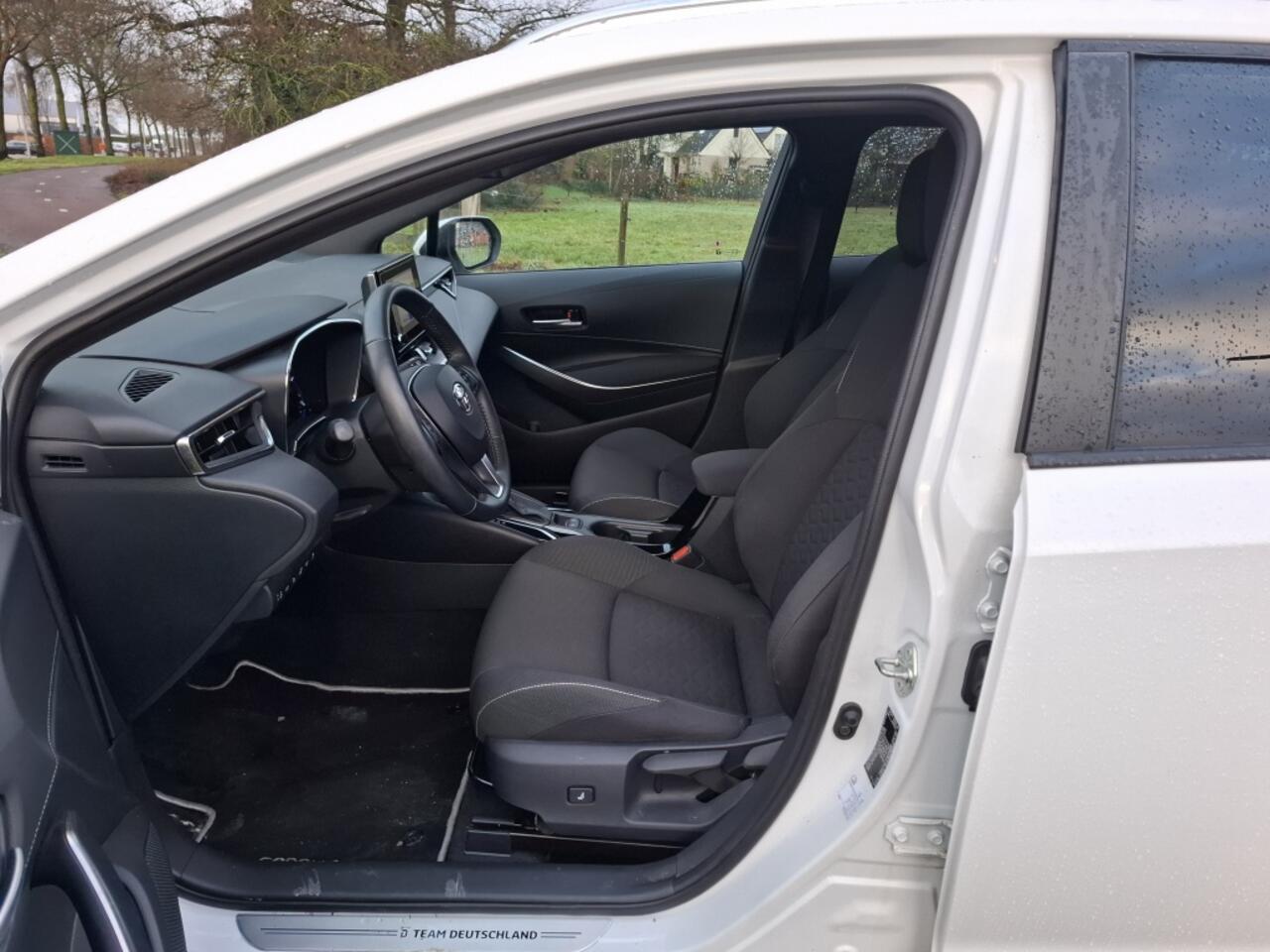 Toyota COROLLA Touring Sports 1.8 Hybrid Executive