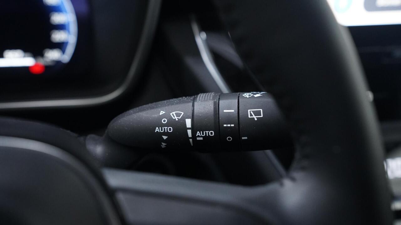 Toyota COROLLA Cross 2.0 High Power Hybrid Active NAP 1e eigenaarACC DAB LED-verlichting ECC Camera stuurbediening