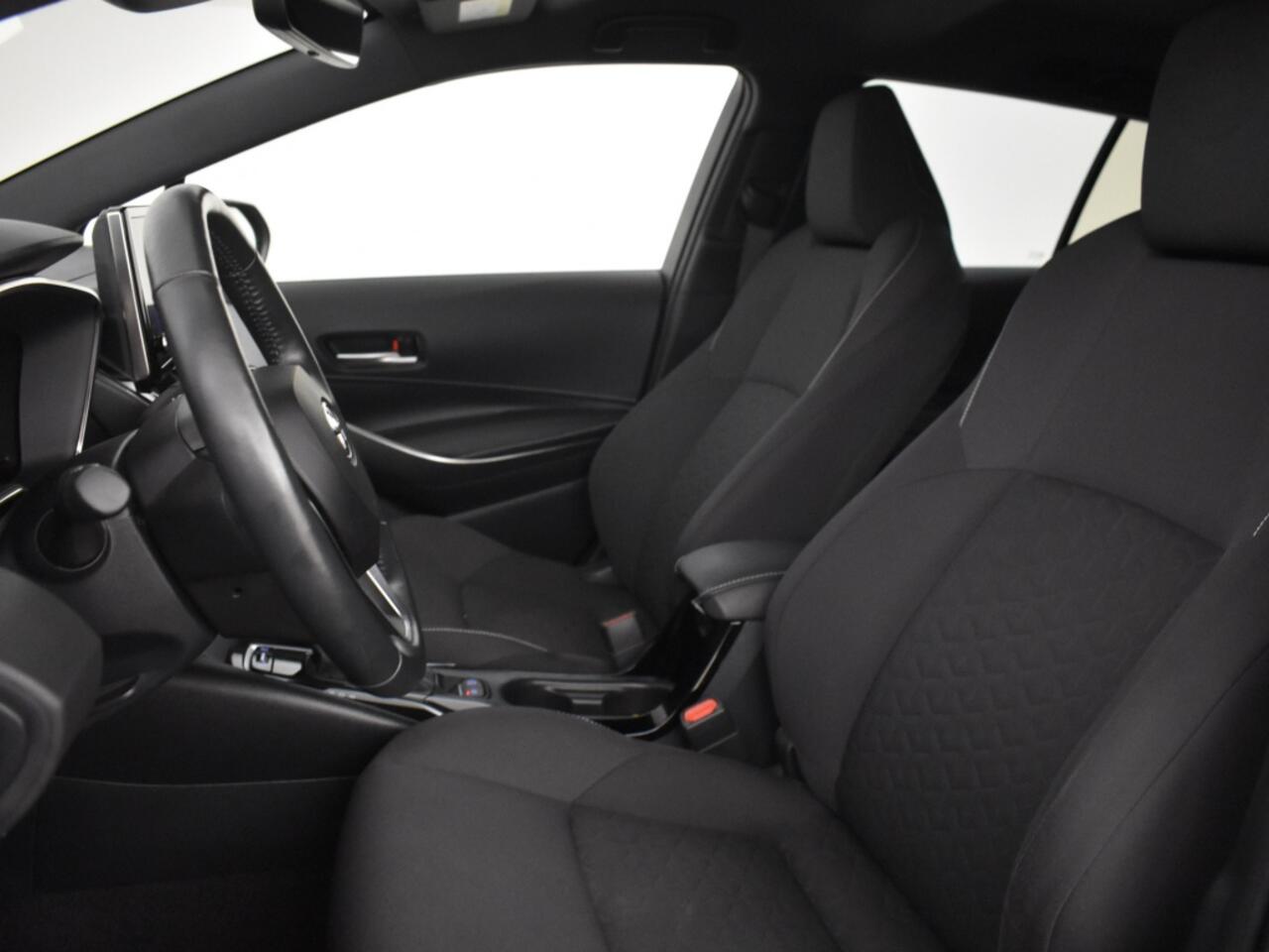 Toyota COROLLA Touring Sports 1.8 Hybrid Active | Head Up | Electr. Achterklep | stoelverw. |