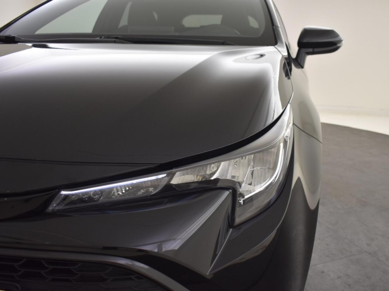 Toyota COROLLA Touring Sports 1.8 Hybrid Active | Head Up | Electr. Achterklep | stoelverw. |