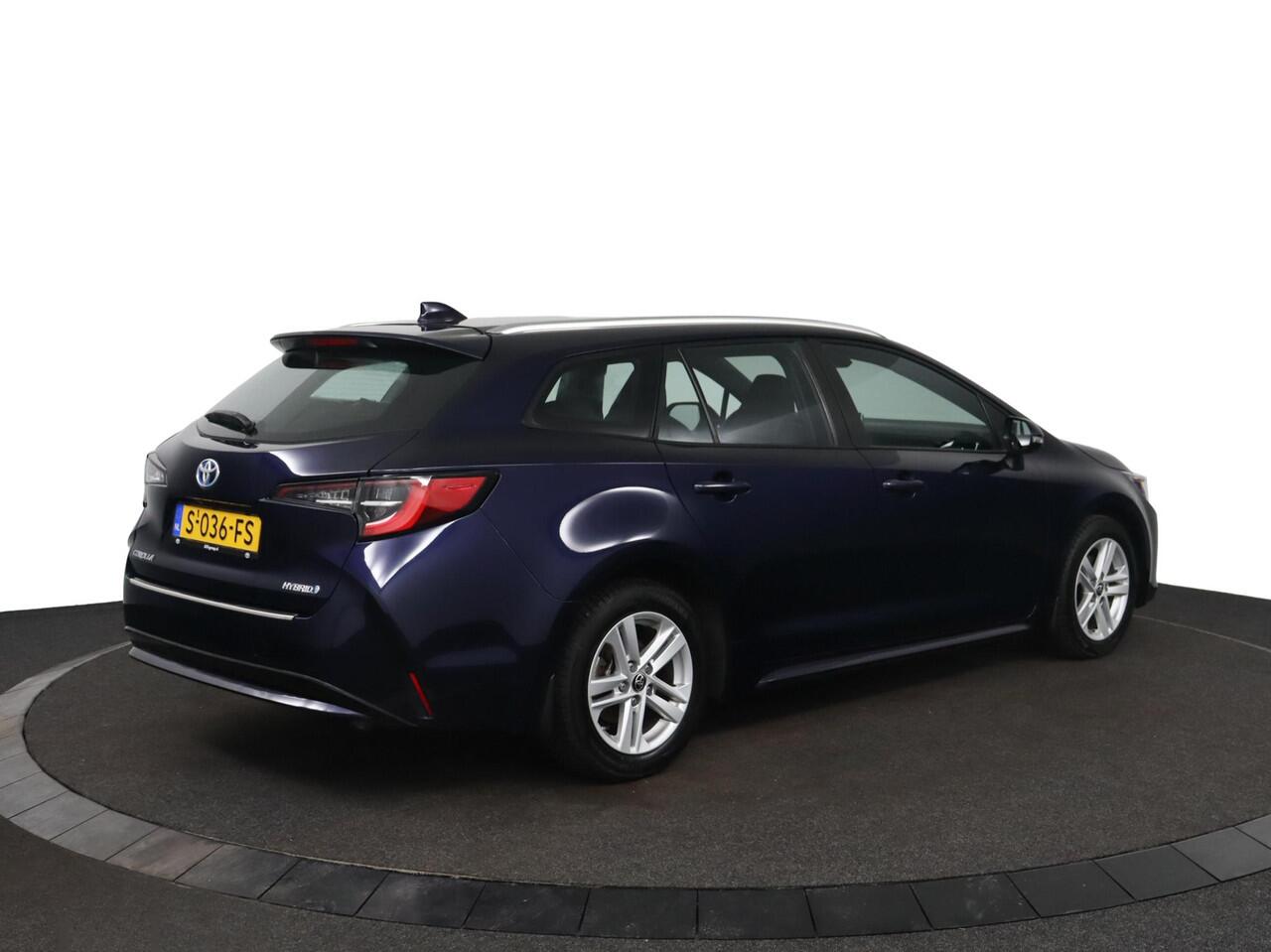 Toyota COROLLA Touring Sports 1.8 Hybrid Active | Apple Carplay/Android Auto | Parkeercamera |