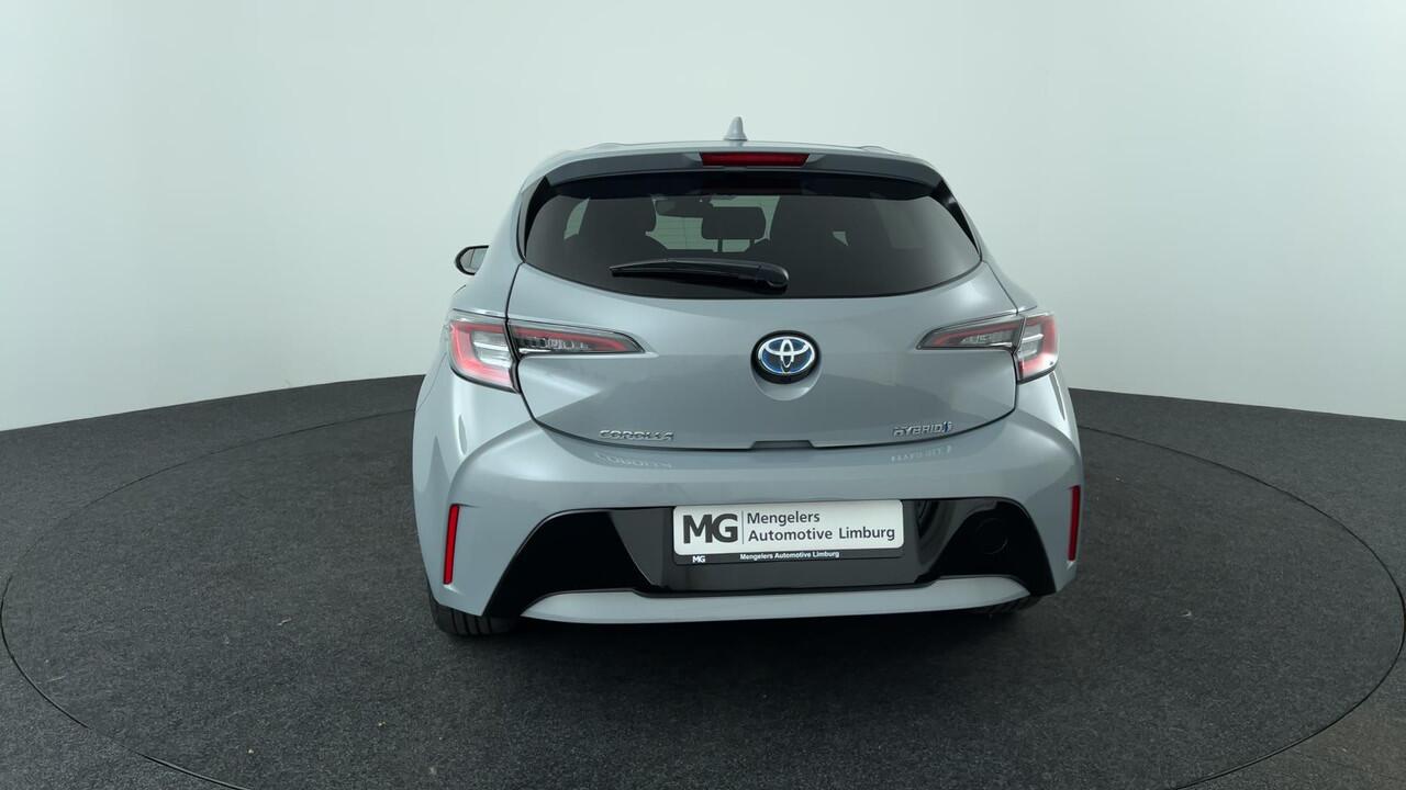 Toyota COROLLA 1.8 Hybrid Dynamic | Rijklaar | Stoelverwarming | Camera achter | 17" LM Velgen