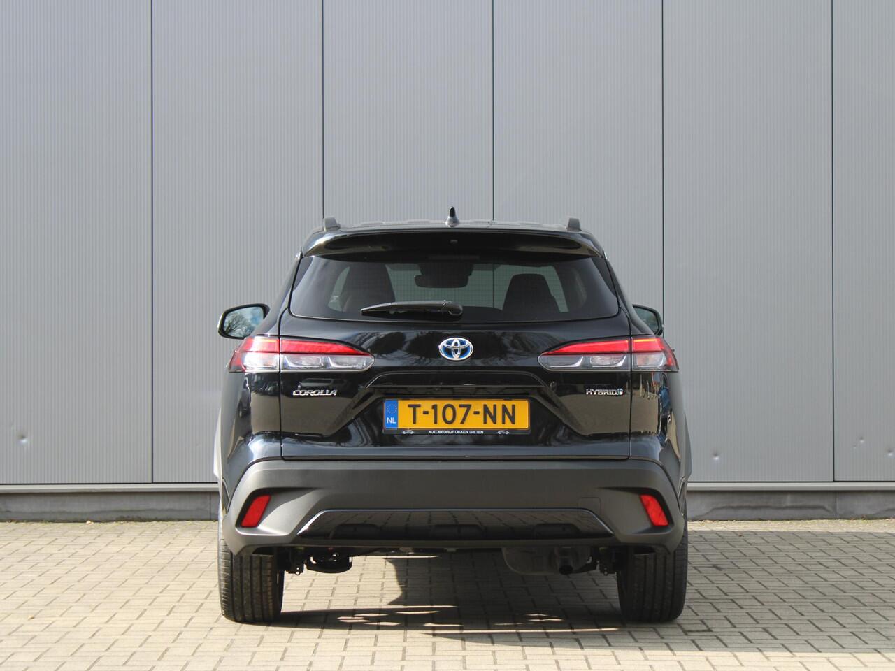 Toyota COROLLA Cross Hybrid 140 Dynamic | Camera | Navigatie | LED | Climate control | DAB