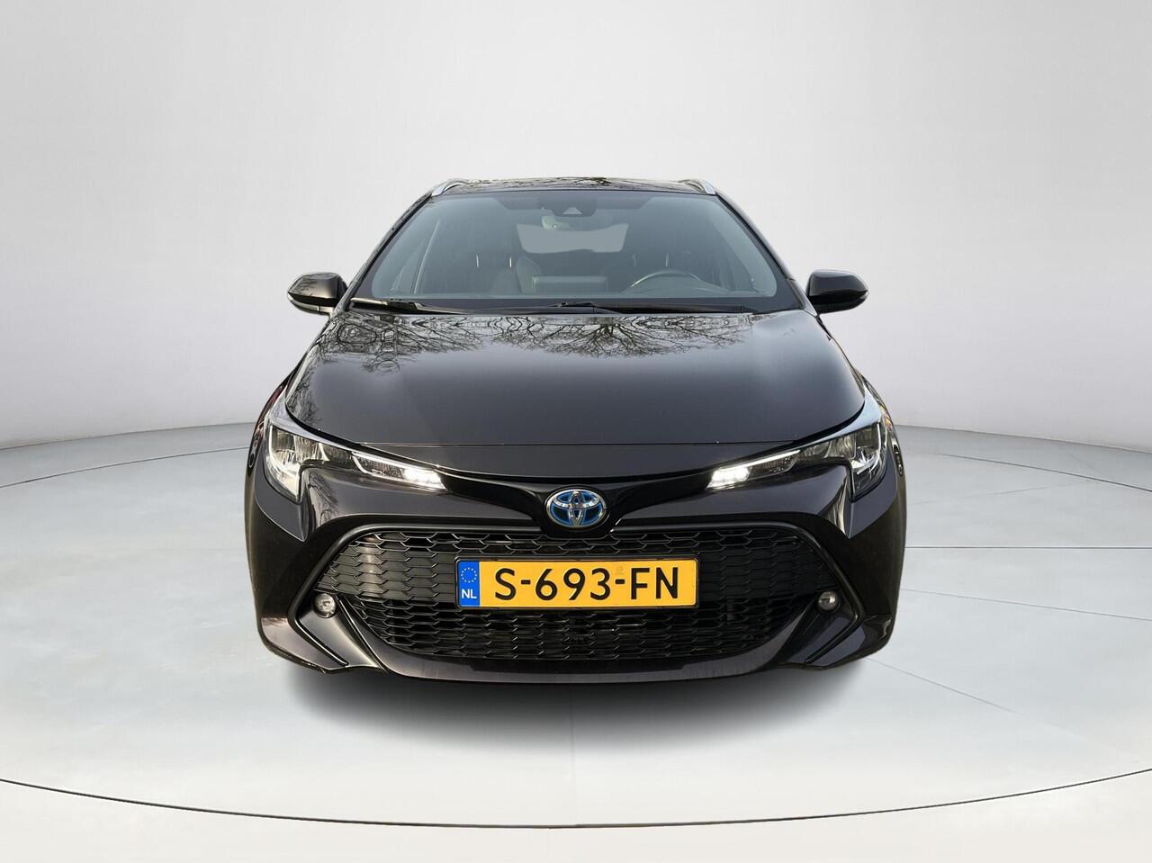 Toyota COROLLA Touring Sports 1.8 Hybrid Business Plus | Navigatie | Stoelverwarming | Carplay | LED koplampen | Keyless entry |