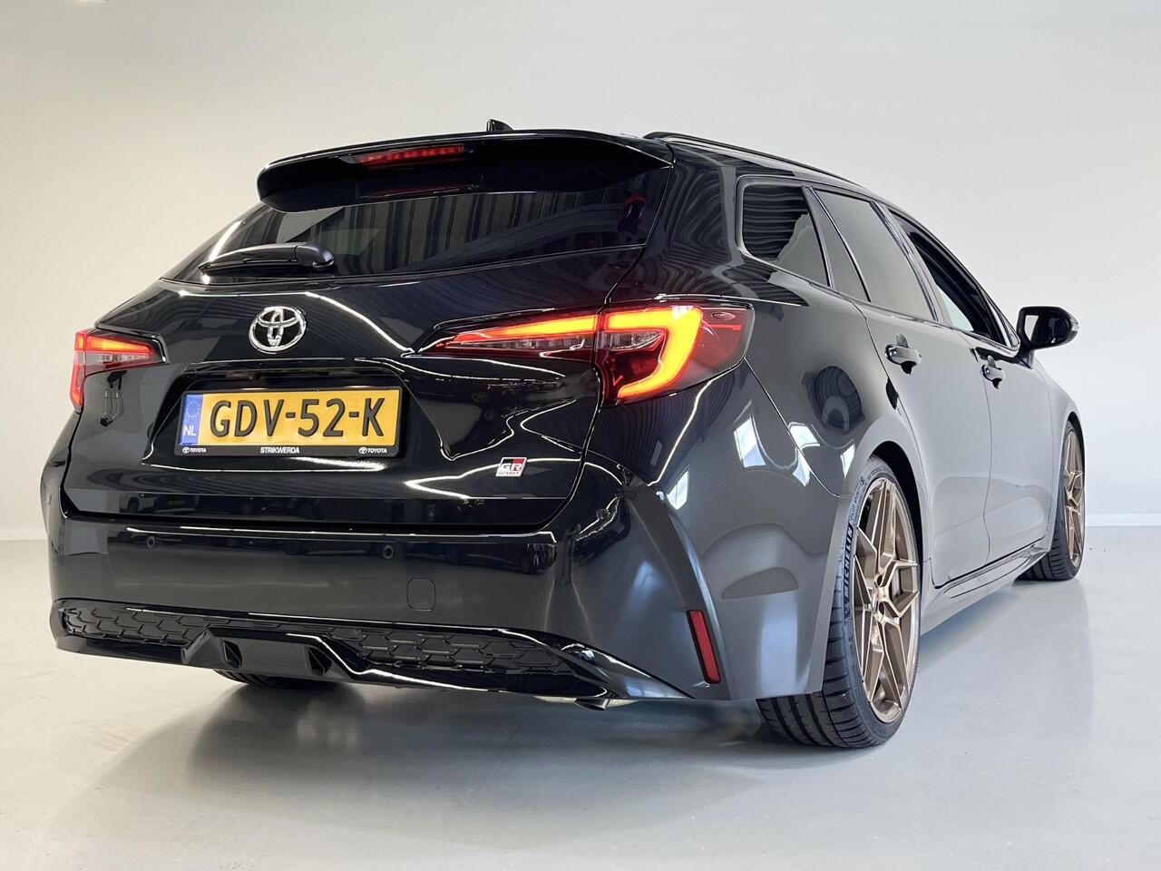 Toyota COROLLA Touring Sports Hybrid 200 GR Sport Plus Panoramadak