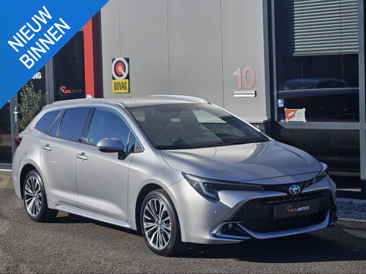 Toyota COROLLA Hybrid 140PK TEAM D 18DKM, GROOT SCHERM, WINTERPAKKET, LED