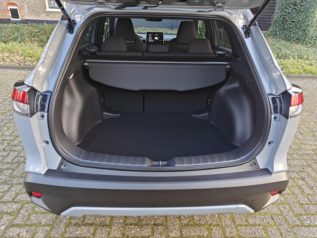 Toyota COROLLA 1.8 Hybrid Team D Stuur/Stoel verwarming