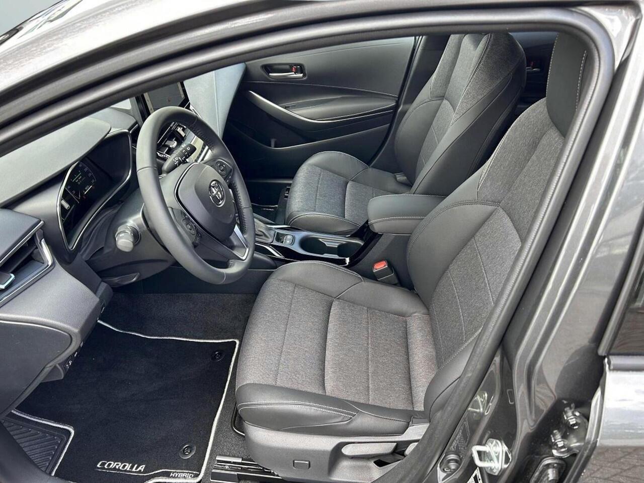 Toyota COROLLA Touring Sports 1.8 Hybrid First Edition
