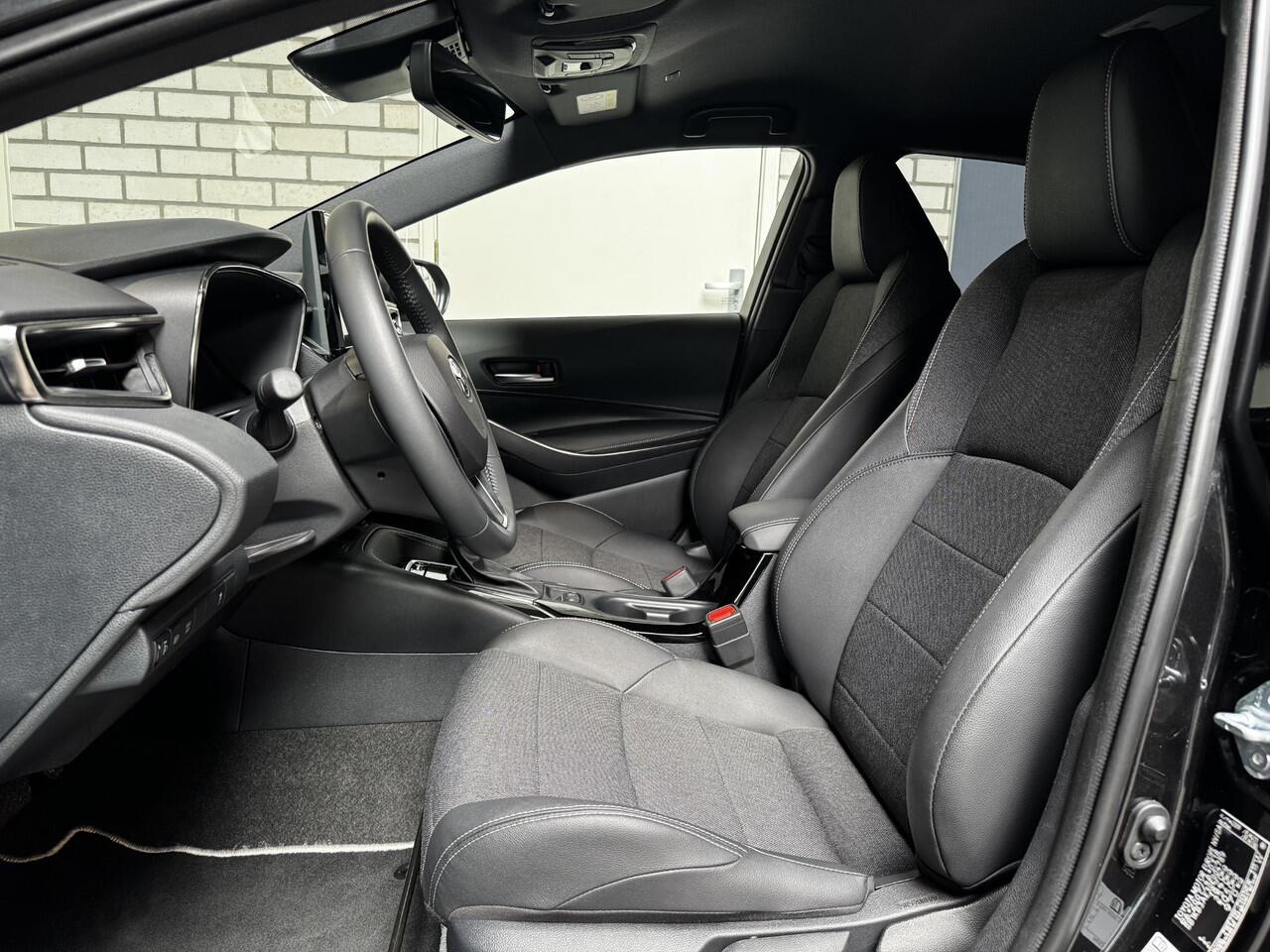 Toyota COROLLA 1.8 Hybrid First Edition automaat