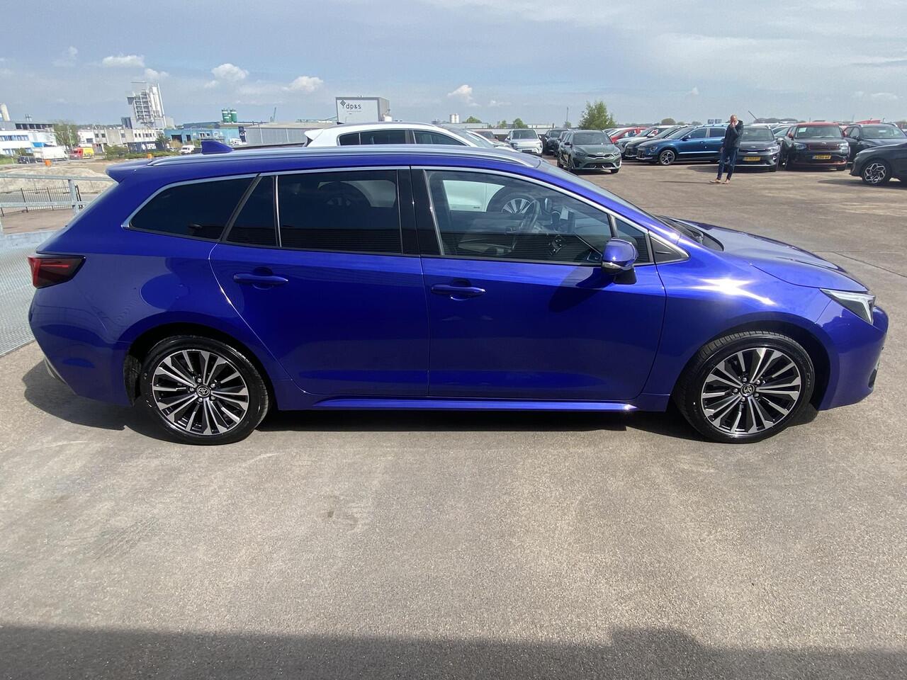 Toyota COROLLA Touring Sports Hybrid 140 Dynamic | Apple Carplay/Android Auto, Adaptive cruise control, USB-C poorten, Stoelverwarming, Achteruitrijcamera, Parkeersensoren v&a, Keyless