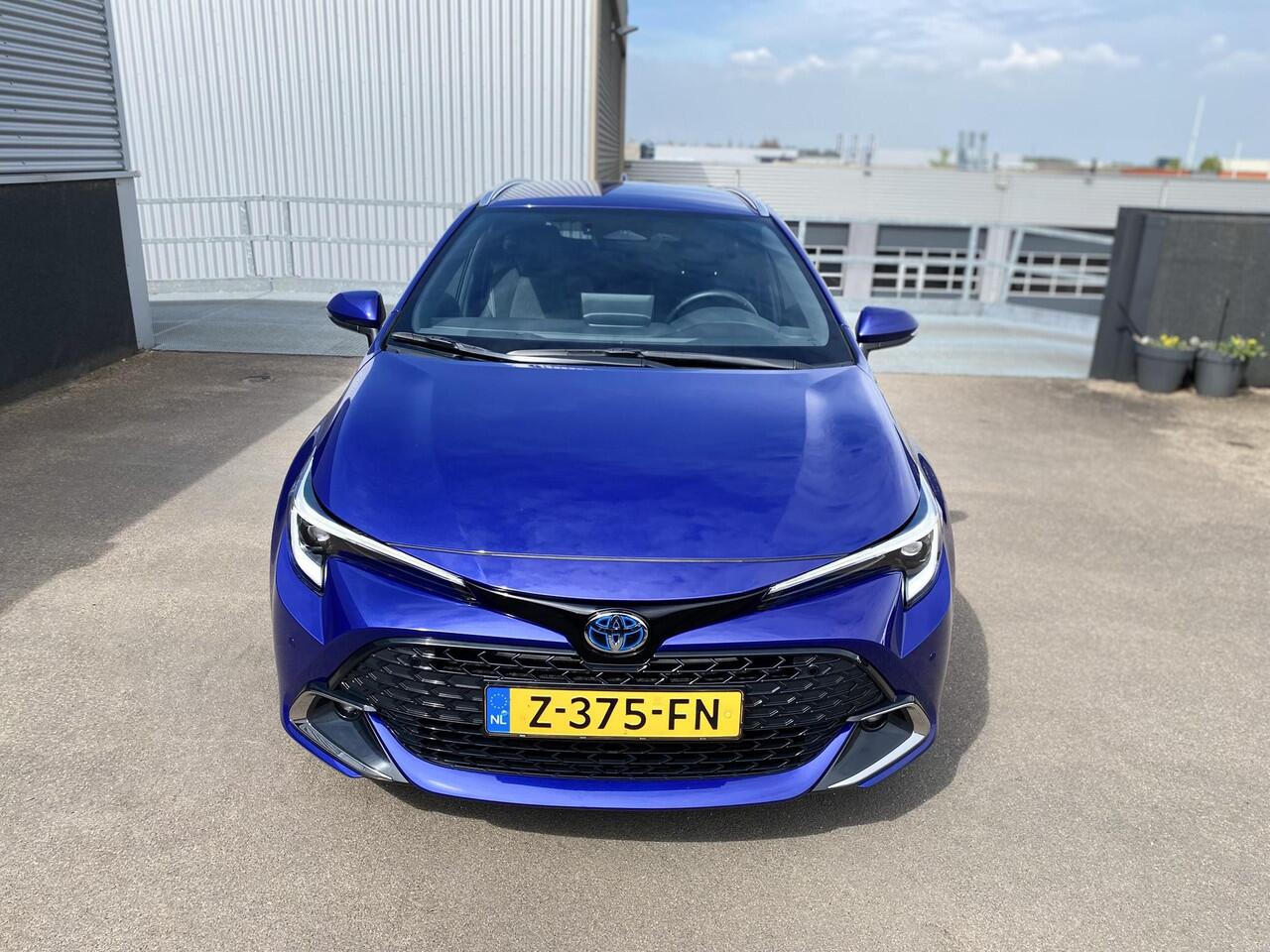 Toyota COROLLA Touring Sports Hybrid 140 Dynamic | Apple Carplay/Android Auto, Adaptive cruise control, USB-C poorten, Stoelverwarming, Achteruitrijcamera, Parkeersensoren v&a, Keyless
