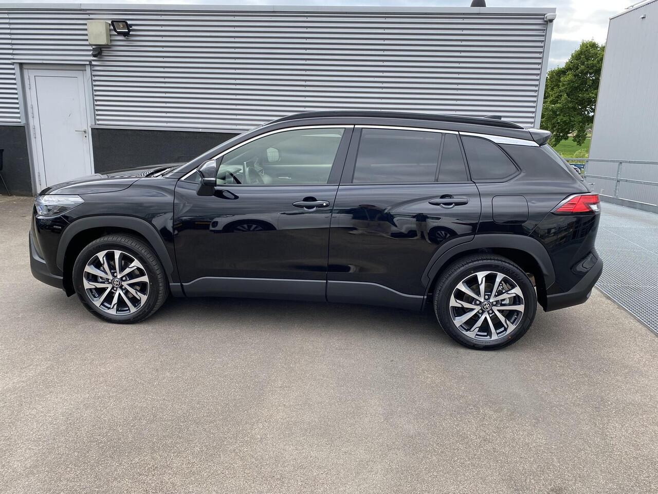 Toyota COROLLA Cross Hybrid 200 Style edition Panoramadak, Dodehoekdetectie, Parkeersensoren voor + achter, Elektrische achterklep, Led, Navi, Garantie t/m 2034!