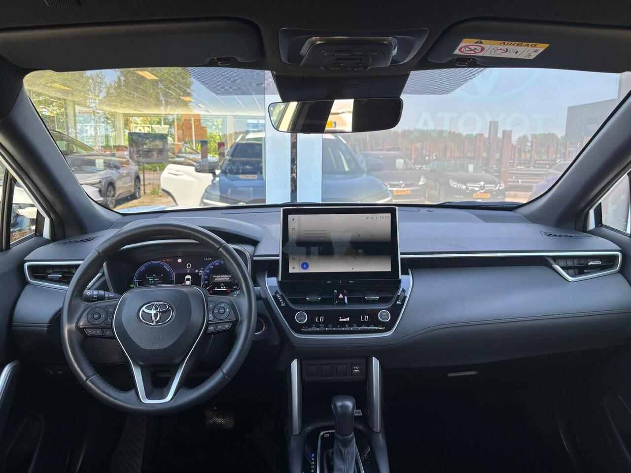 Toyota COROLLA Cross 2.0 High Power Hybrid Dynamic+ | Navigatie | Camera | Apple Carplay/Android auto | Achterklep elektrisch | Toyota garantie tot 2034!