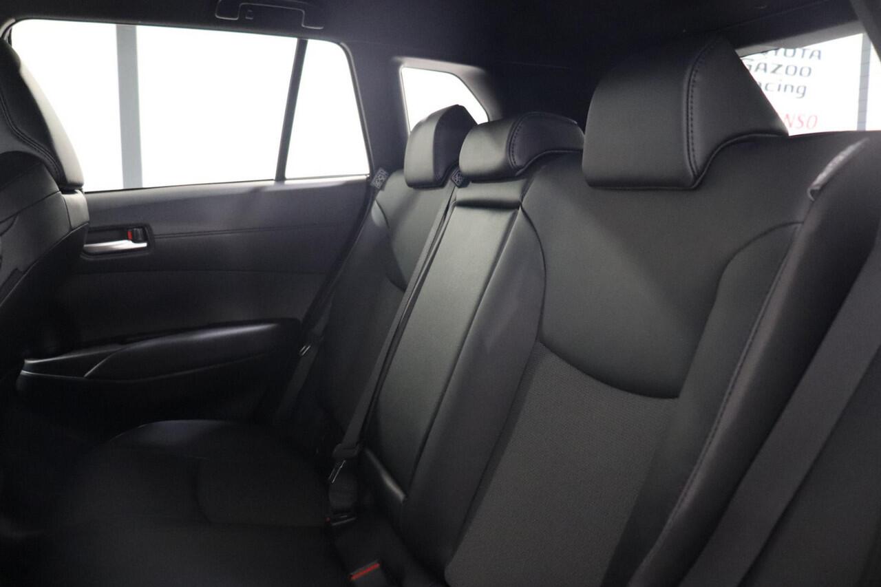 Toyota COROLLA Cross Hybrid 200 Style, Parkeersensoren, Blind Spot, Apple Carplay, Android Auto!