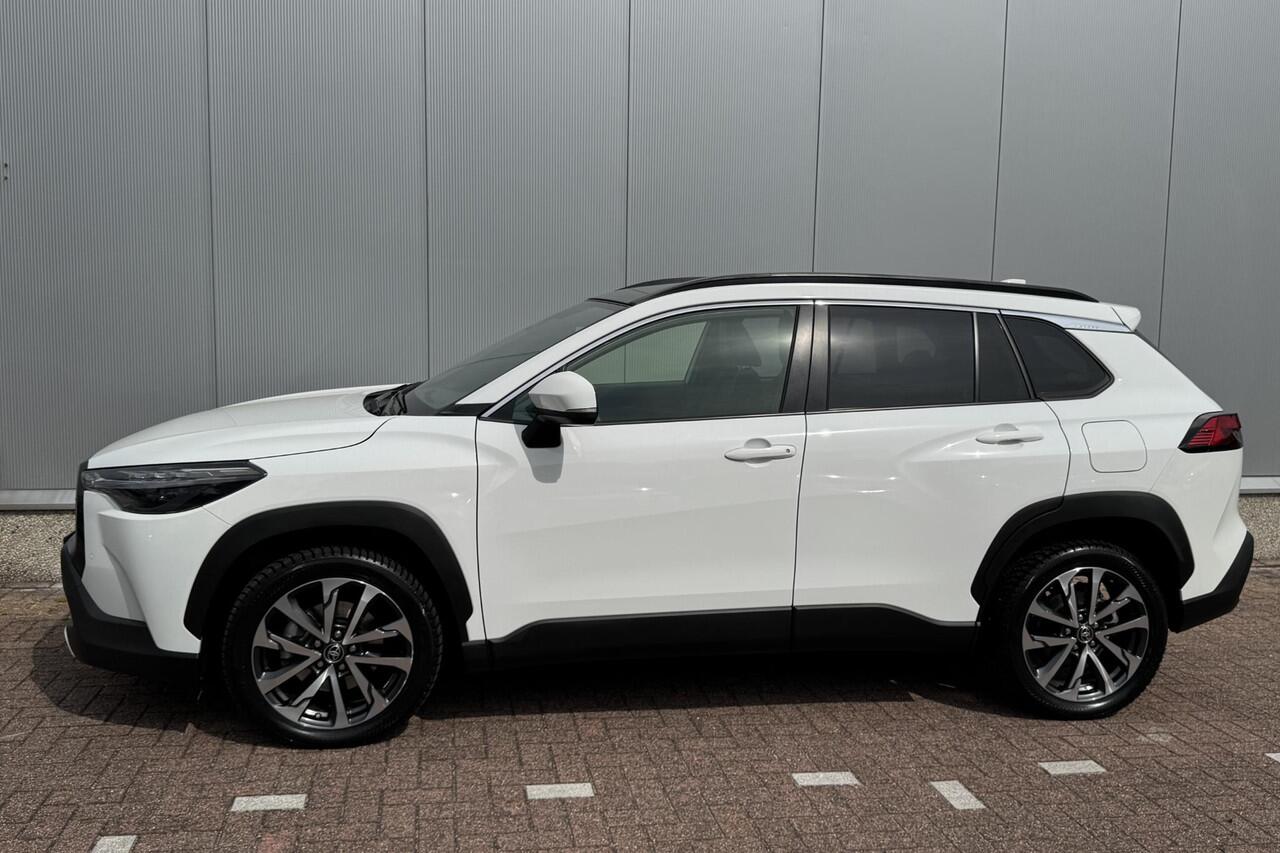 Toyota COROLLA Cross 1.8 Hybrid Executive Edition Panoramadak, Dodehoekdetectie, Parkeersensoren voor + achter, Elektrische achterklep, Led, Navi, Garantie t/m 2034!