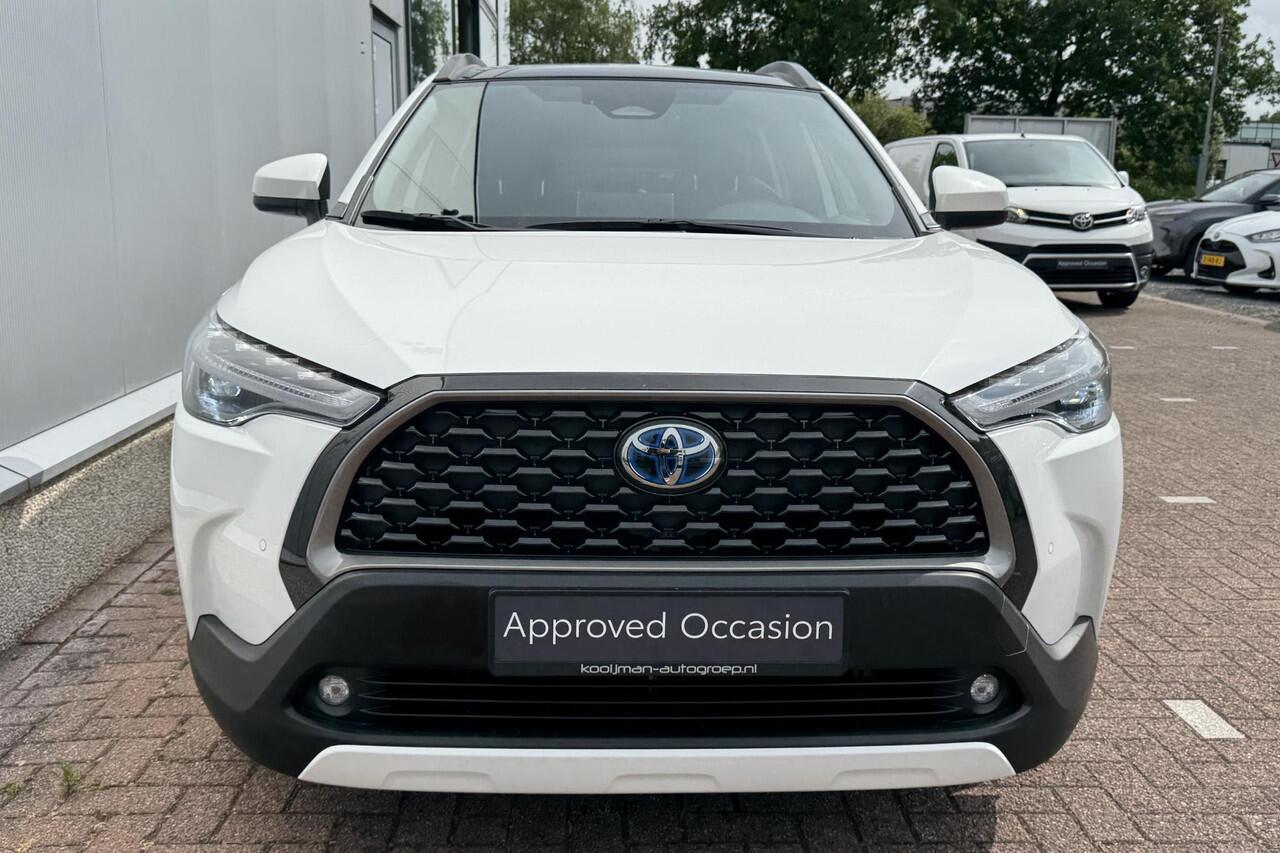 Toyota COROLLA Cross 1.8 Hybrid Executive Edition Panoramadak, Dodehoekdetectie, Parkeersensoren voor + achter, Elektrische achterklep, Led, Navi, Garantie t/m 2034!