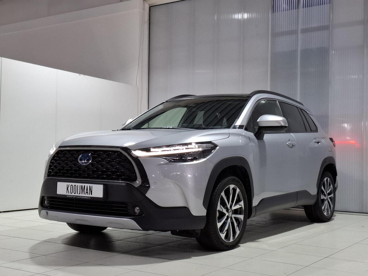 Toyota COROLLA Cross Hybrid 200 Style | Panoramadak | Half lederen bekleding | Dealer onderhouden |