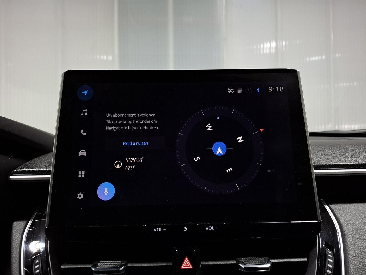 Toyota COROLLA Cross Hybrid 200 Style | Panoramadak | Half lederen bekleding | Dealer onderhouden |