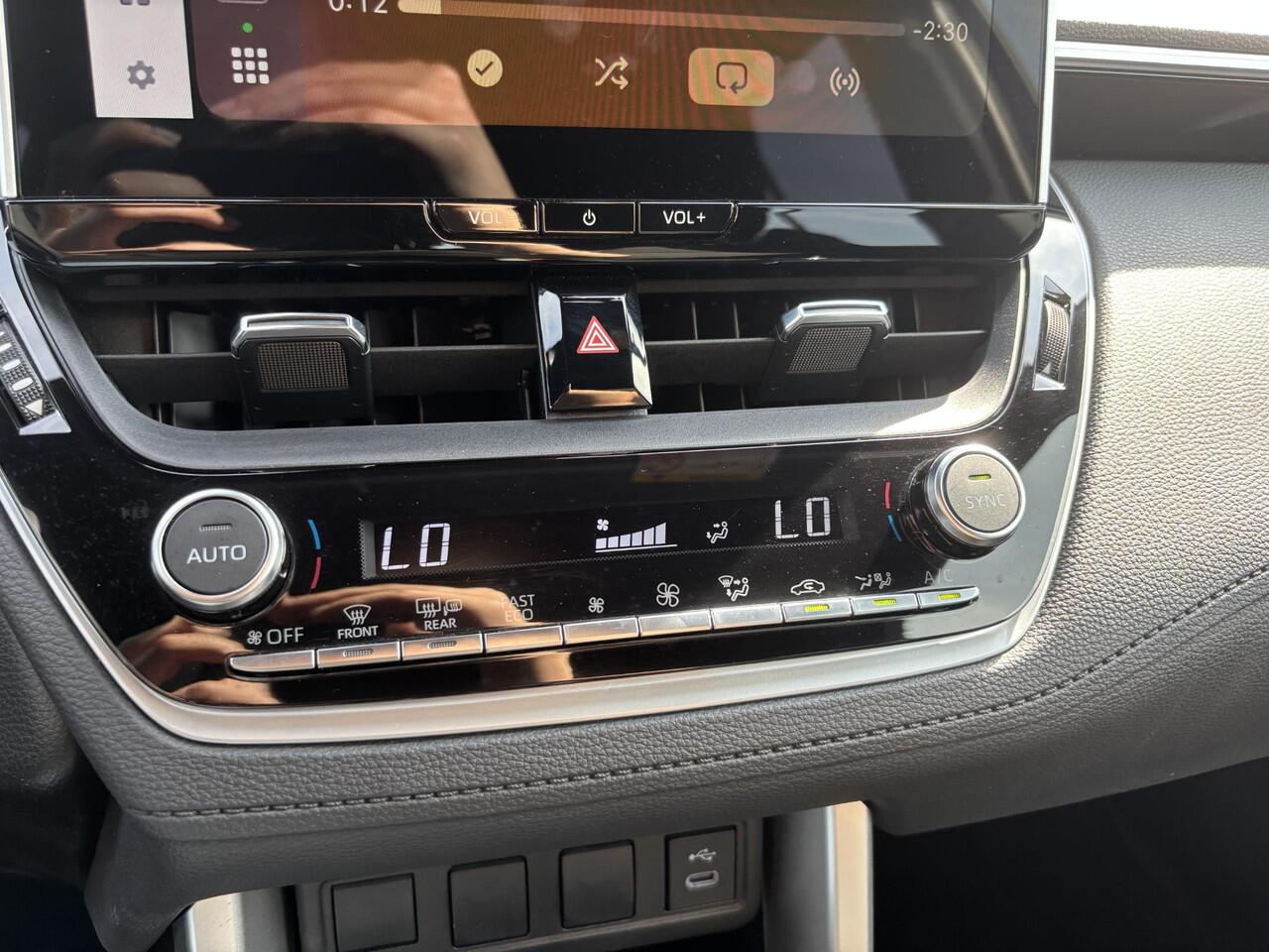 Toyota COROLLA Cross Hybrid 140 Dynamic | All season banden | Navigatie | Apple Carplay/Android auto | 1ste eigenaar | Toyota garantie tot 2034!