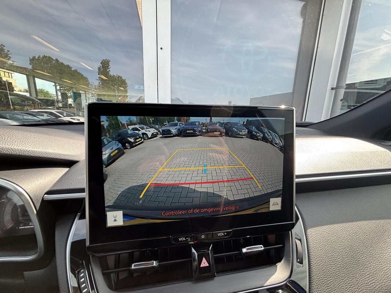 Toyota COROLLA Cross Hybrid 140 Dynamic | All season banden | Navigatie | Apple Carplay/Android auto | 1ste eigenaar | Toyota garantie tot 2034!