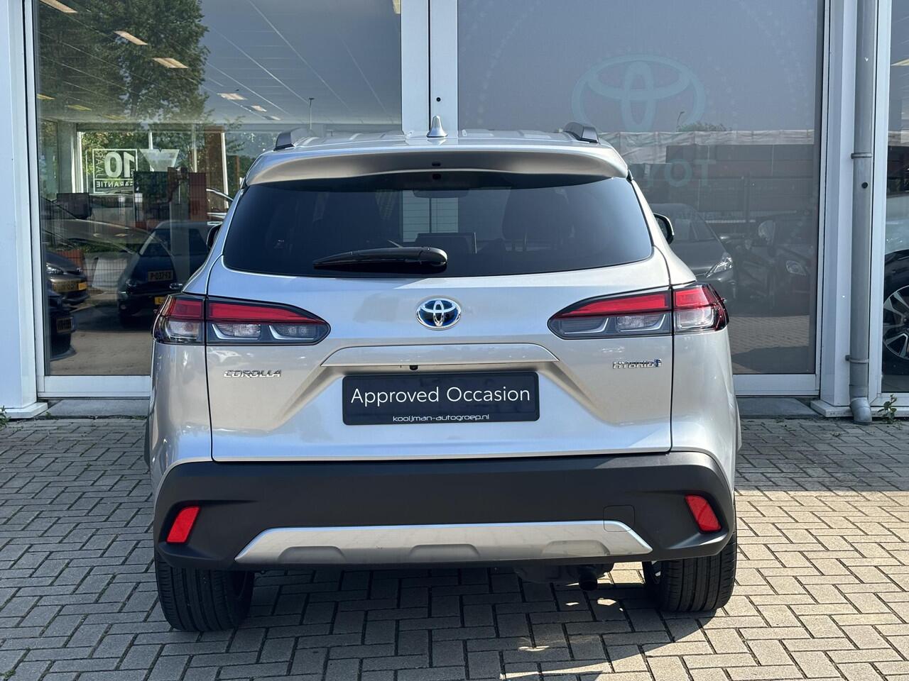 Toyota COROLLA Cross Hybrid 140 Style | Slechts 10.000km! | Navigatie | Camera | Apple Carplay/Android auto | Toyota garantie tot 2034!