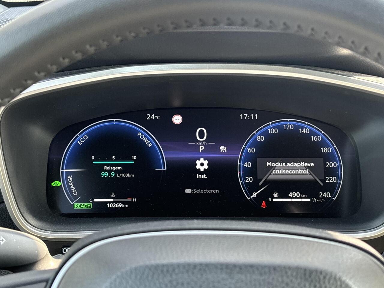 Toyota COROLLA Cross Hybrid 140 Style | Slechts 10.000km! | Navigatie | Camera | Apple Carplay/Android auto | Toyota garantie tot 2034!