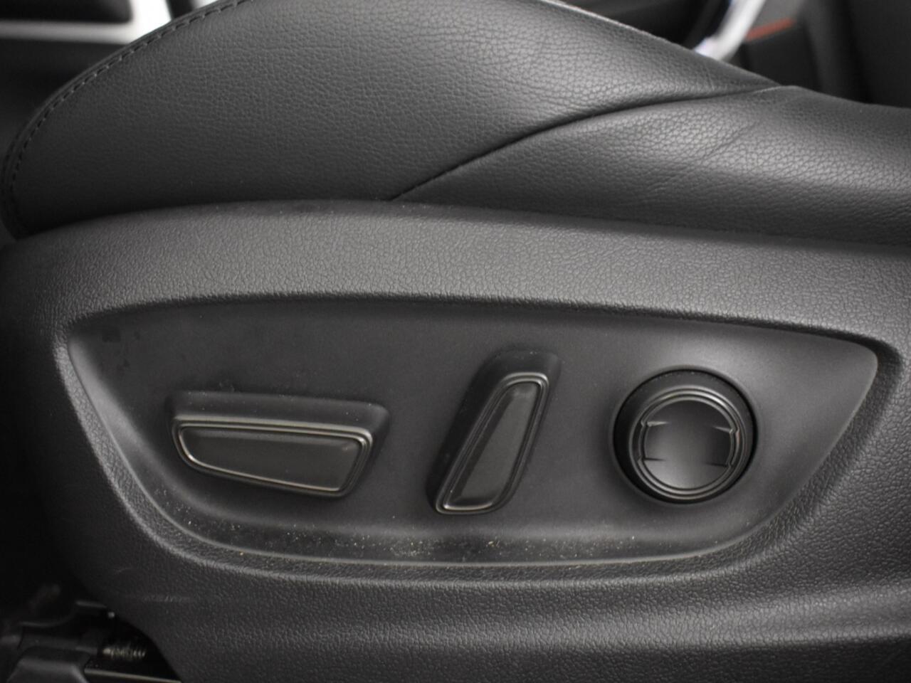 Toyota COROLLA Hybrid 140 Style | Panormadak | Stoelverwarming | Parkeersensore