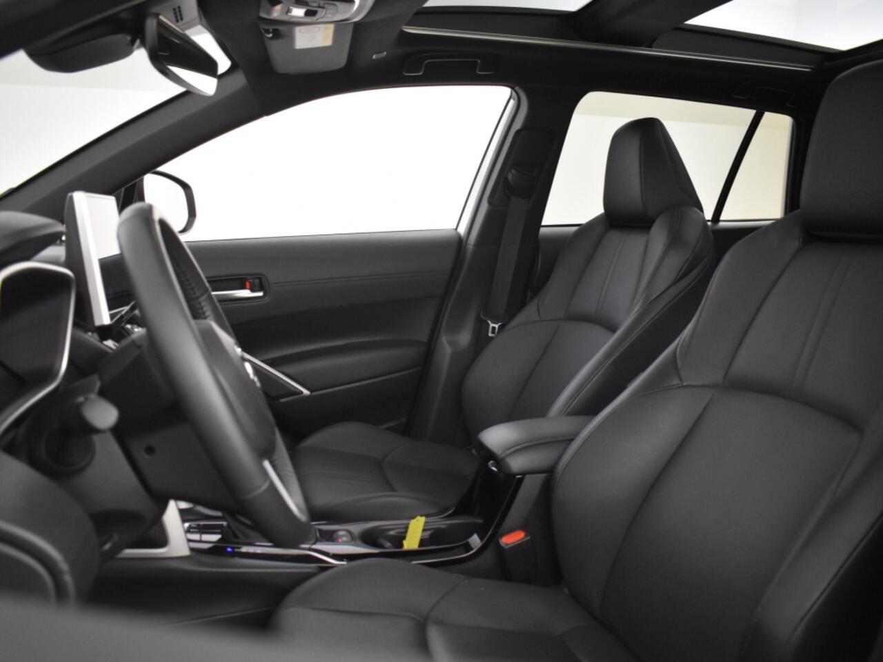 Toyota COROLLA Hybrid 140 Style | Panormadak | Stoelverwarming | Parkeersensore