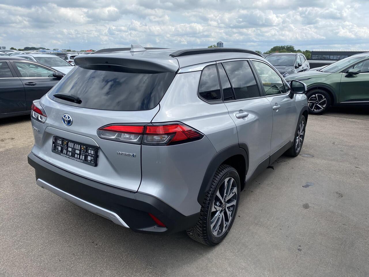 Toyota COROLLA Cross Hybrid 140 Dynamic edition Navigatie, Elektrische achterklep, LM Velgen, LMV, all-season banden, smart Key
