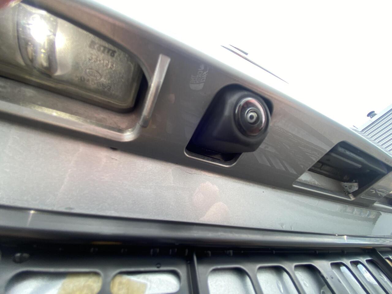 Toyota COROLLA Cross Hybrid 140 Dynamic edition Navigatie, Elektrische achterklep, LM Velgen, LMV, all-season banden, smart Key