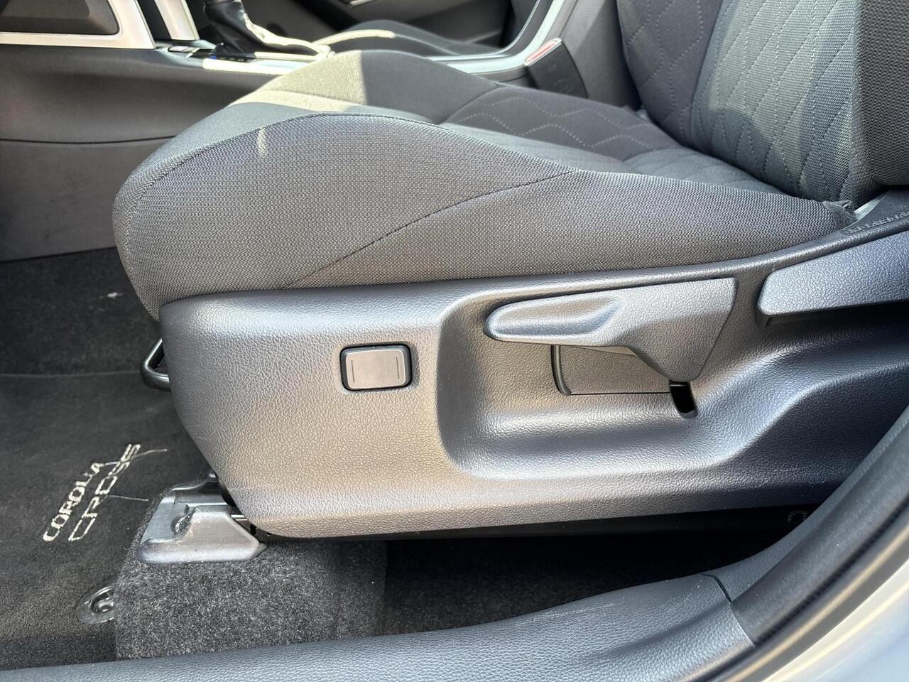 Toyota COROLLA Cross Hybrid 200 Style | All-in prijs | Automaat | Stoelverwarming