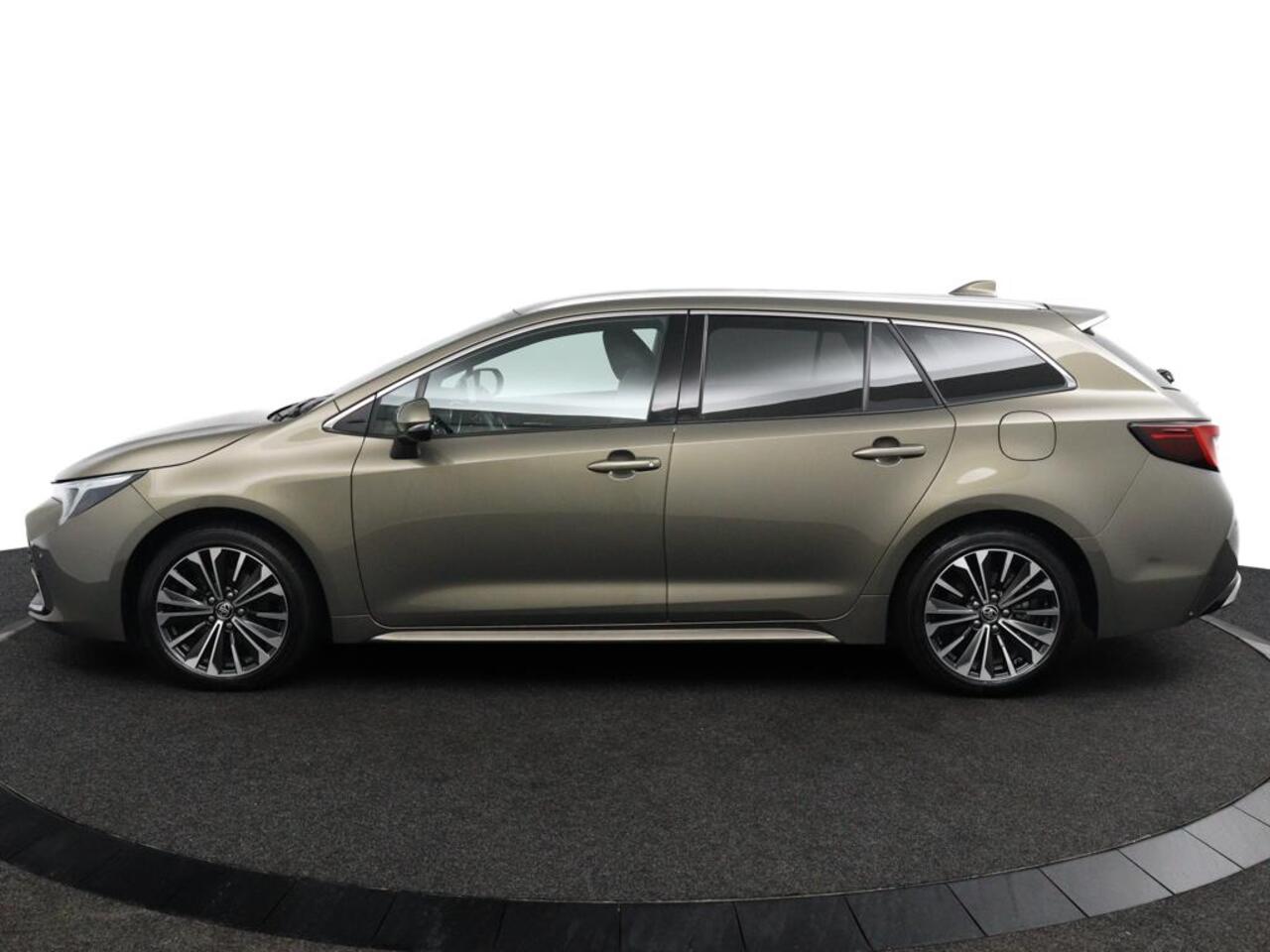 Toyota COROLLA Touring Sports Hybrid 140 Dynamic | Parkeersensoren Rondom | Grootscherm Navigatie | Digital Cockpit | Led Verlichting |