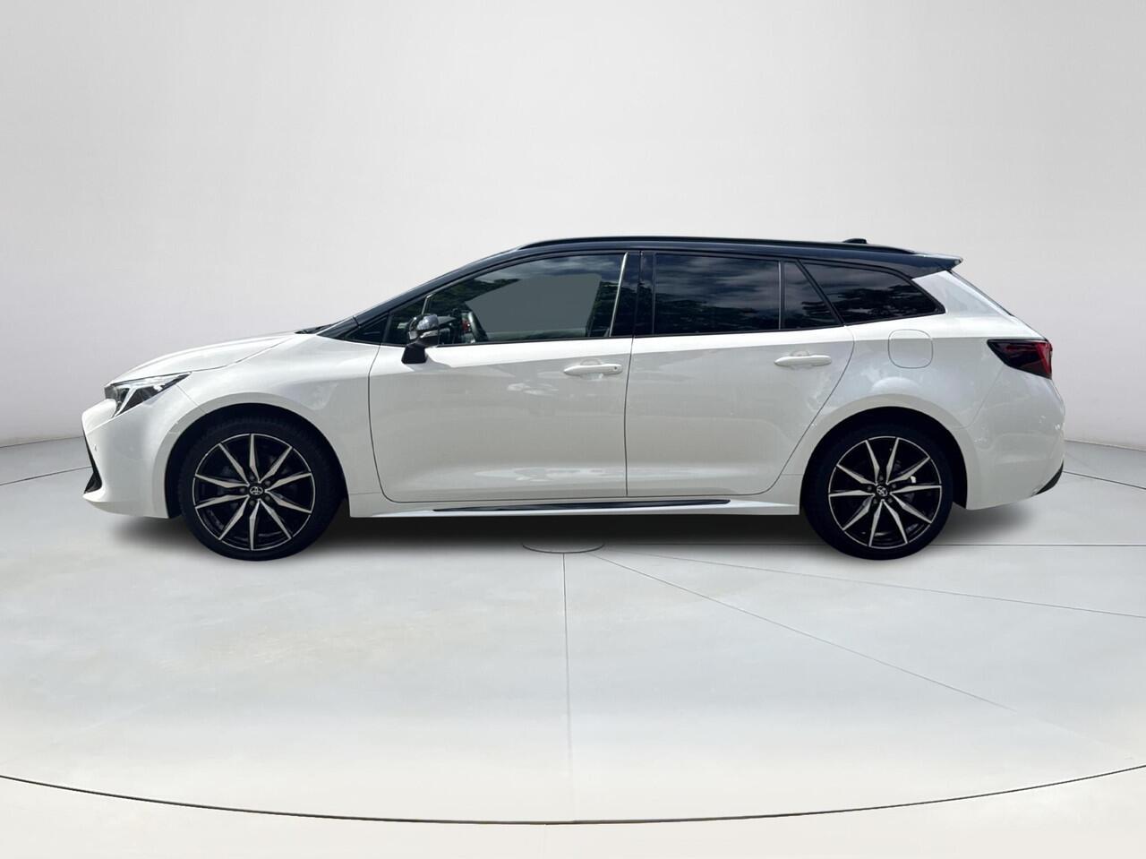 Toyota COROLLA Touring Sports Hybrid 200 GR Sport Plus | 06-10141018 Voor meer informatie