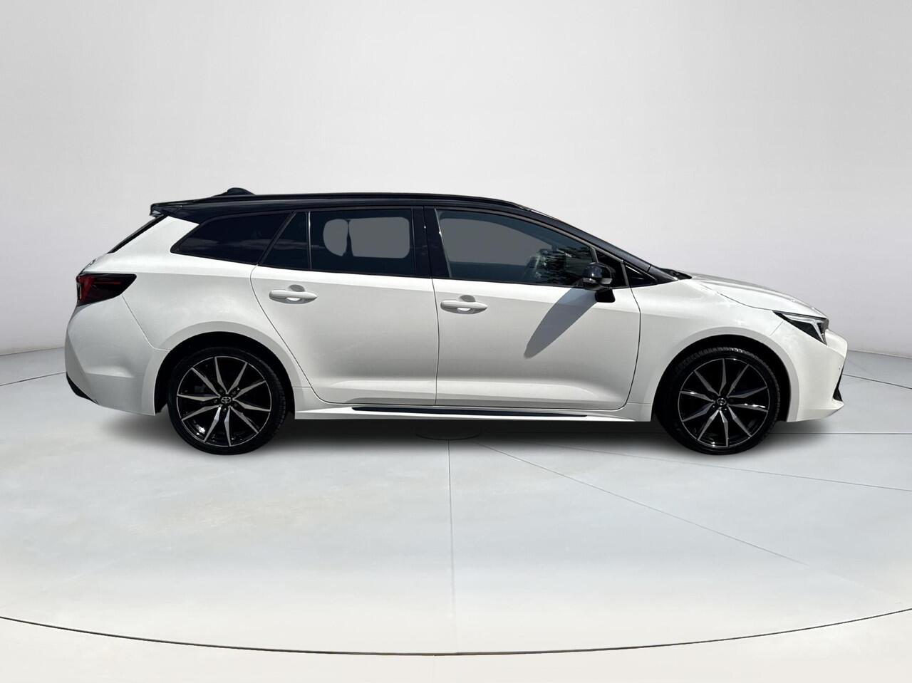 Toyota COROLLA Touring Sports Hybrid 200 GR Sport Plus | 06-10141018 Voor meer informatie