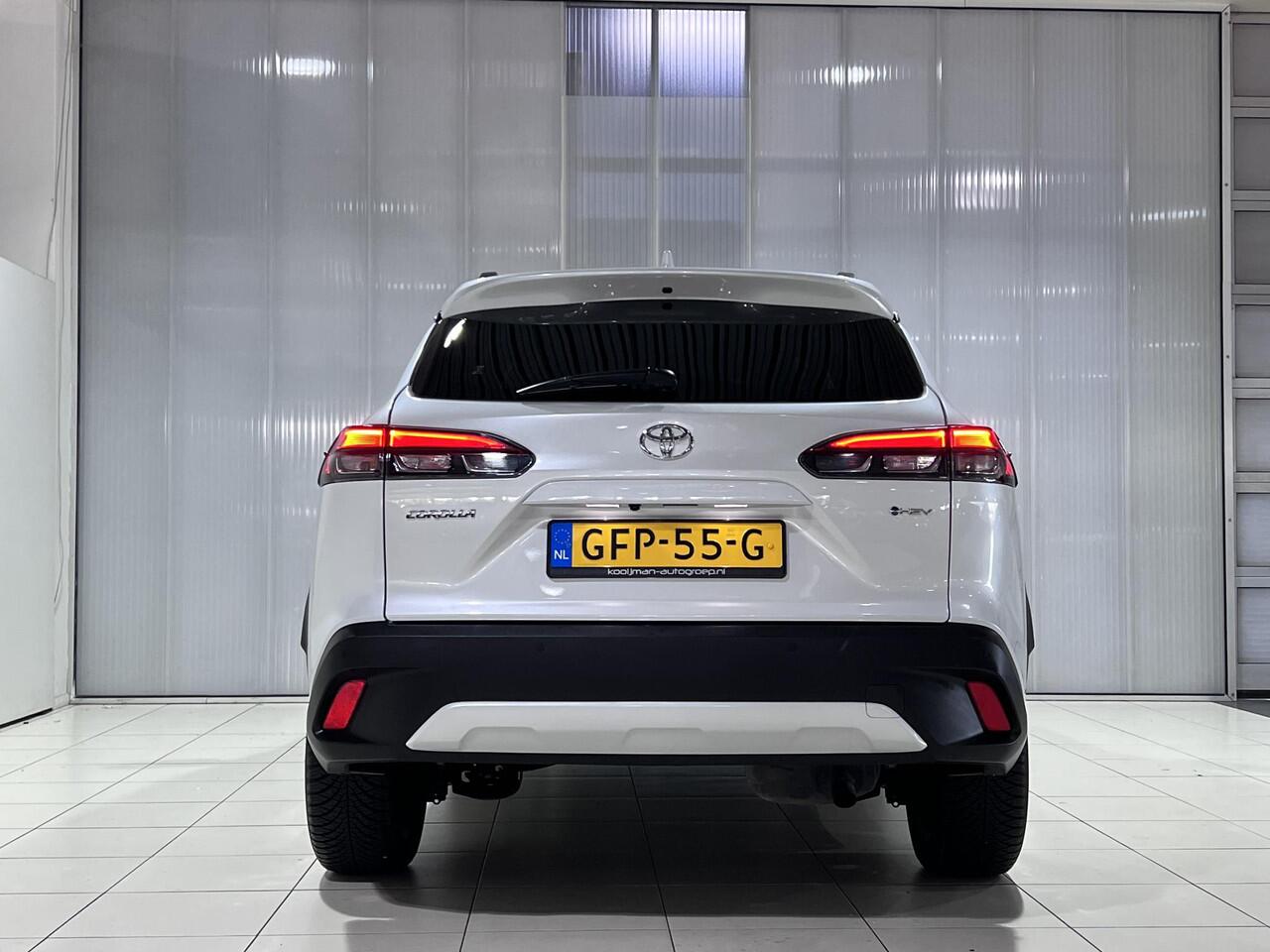 Toyota COROLLA Cross Hybrid 140 Style All Season banden, Elektrisch bedienbare achterklep, Draadloos opladen, Dode hoek detector, Dealer onderhouden