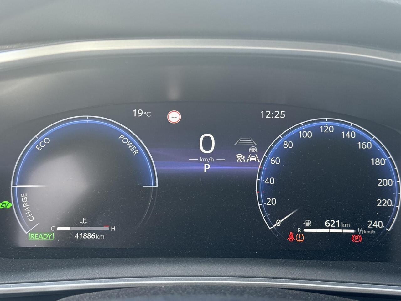 Toyota COROLLA Touring Sports Hybrid 140 Active **AIRCO/ BLUETOOTH/ ADAPTIEF CRUISE CONTROL/ AUTOMATISCHE DIMLICHTEN/ GARANTIE**