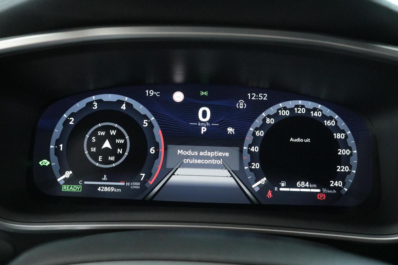 Toyota COROLLA Touring Sports Hybrid 140 Active, Navi , All Season banden