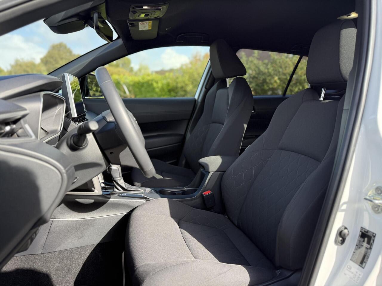 Toyota COROLLA Cross Hybrid 140 Style Elektr. klep | Keyless | ACC | Stoel-stuurverwarming