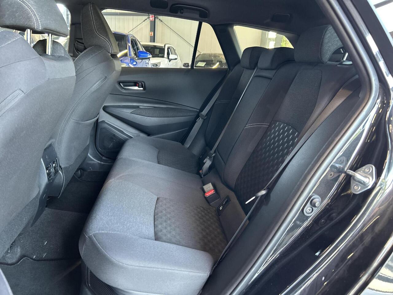 Toyota COROLLA Suzuki Swace 1.8 Hybrid Select **STUUR- & STOELVERWARMING/ APPLE CARPLAY & ANDROID AUTO/ ADAPTIVE CRUISE CONTROL/ 36 MAANDEN GARANTIE**